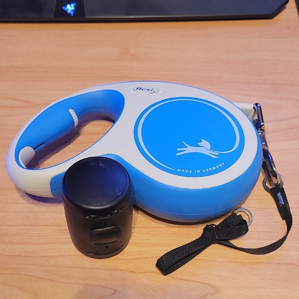 Flexi Rectractable Dog Leash (Brand New But No Tags)